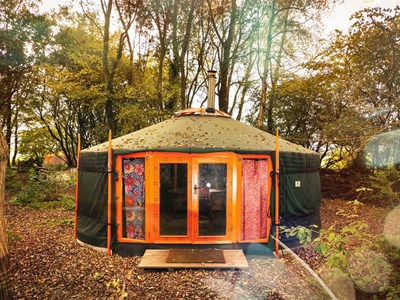 Vrolijke Mongoolse Yurt Vrolijke Mongoolse Yurt