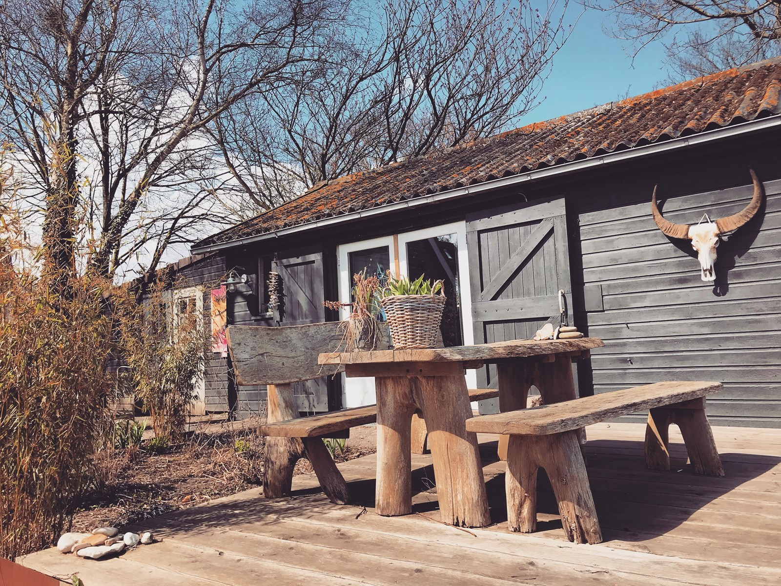 Slapen in een Schildersatelier met hottub en barrelsauna