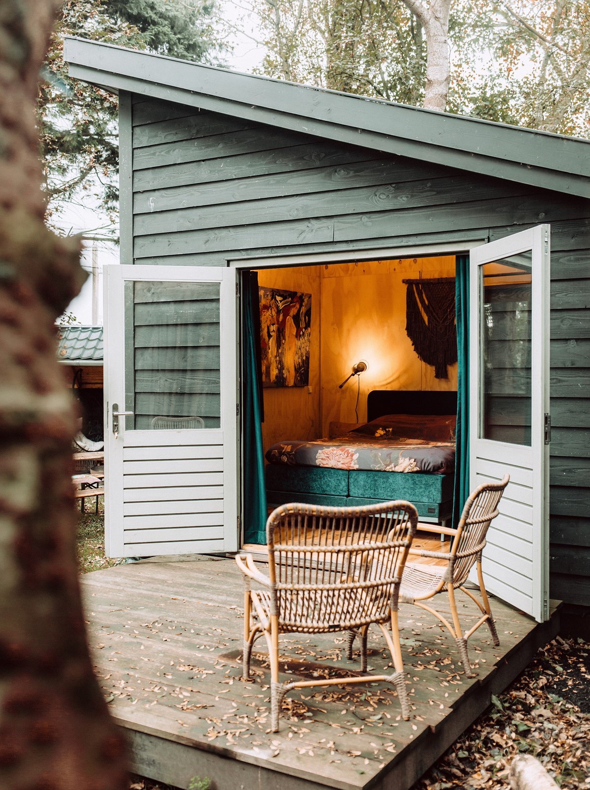 Slapen in een Schildersatelier met hottub en barrelsauna