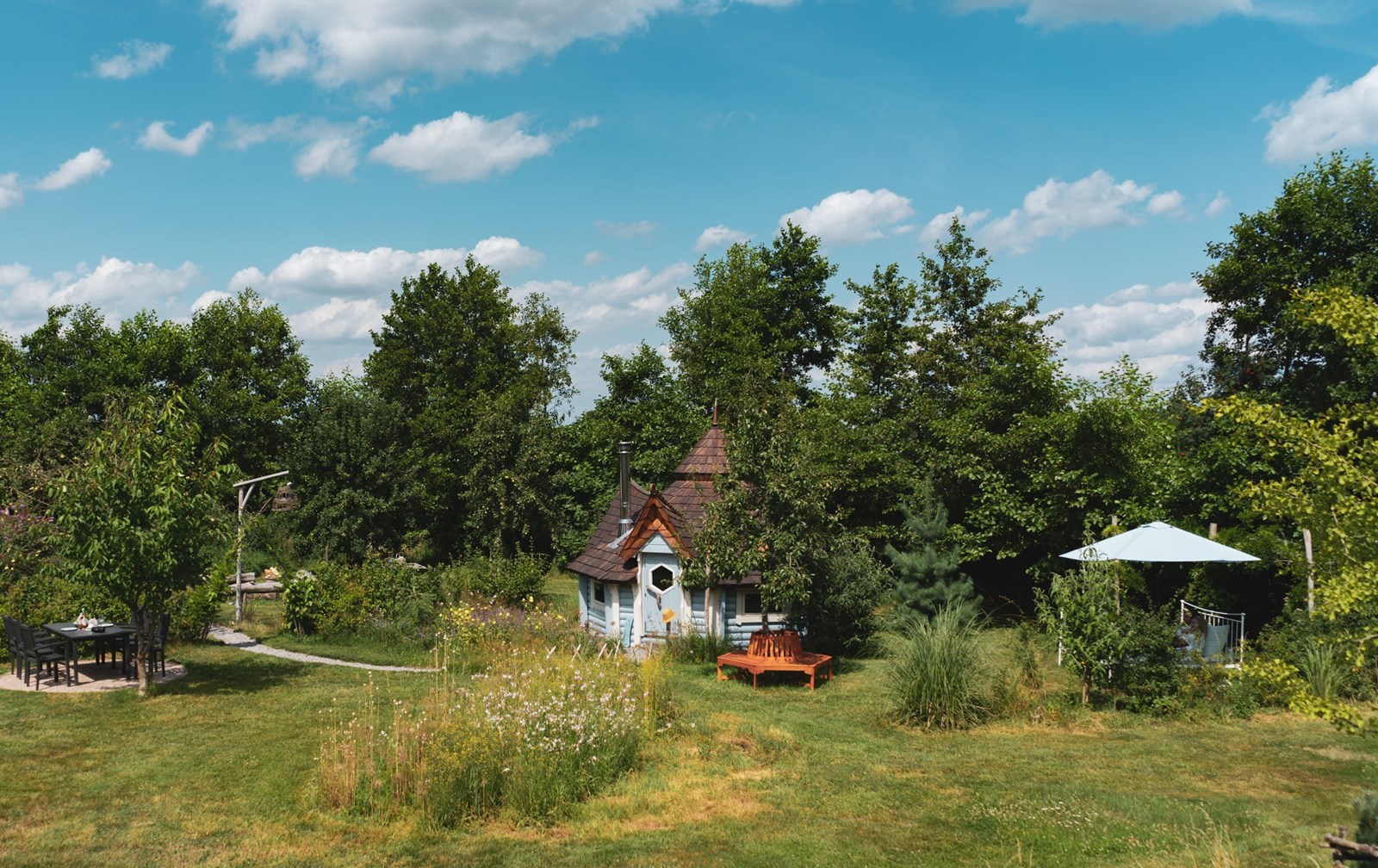 Romantische Wellness cabin met privé hottub, sauna en 4000m2 paradijs