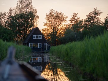 Idyllisch vakantiehuis in Giethoorn Idyllisch vakantiehuis in Giethoorn
