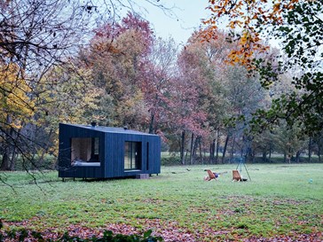 Off grid Cabin op een verborgen plek tussen weidse velden en bossen Off grid Cabin op een verborgen plek tussen weidse velden en bossen
