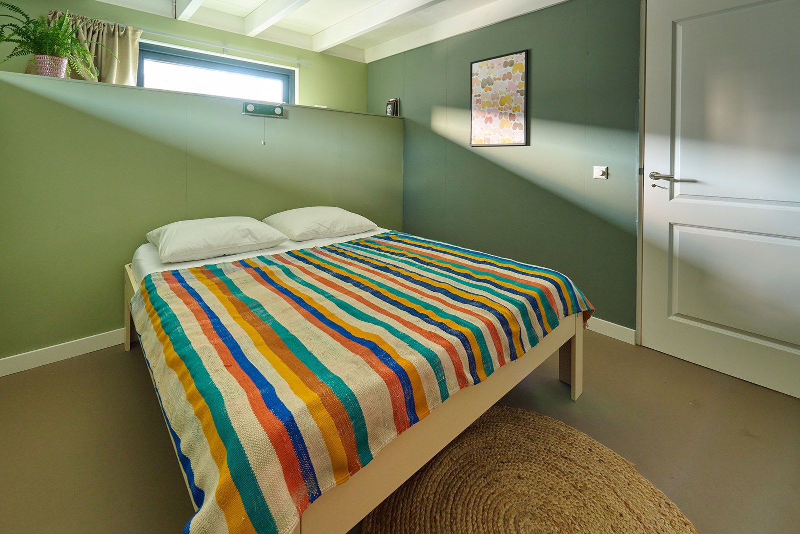 Uniek Drijvend huisje in Den Bosch met sauna en buitenbad