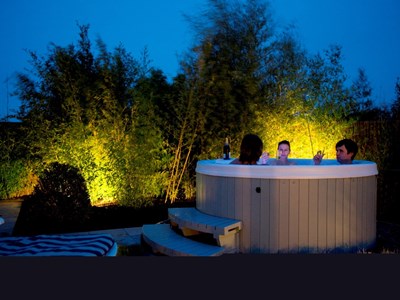 Bijzondere overnachting in een Vissershuisje aan zee met privé wellness Bijzondere overnachting in een Vissershuisje aan zee met privé wellness