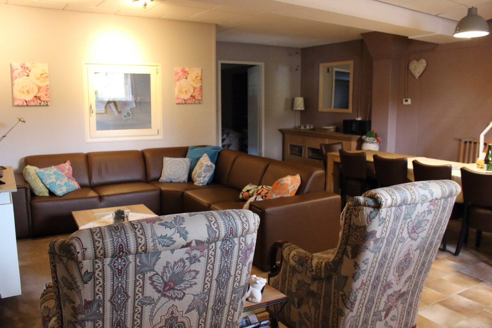 Voormalige Melkstal in een 16 eeuwse carré boerderij