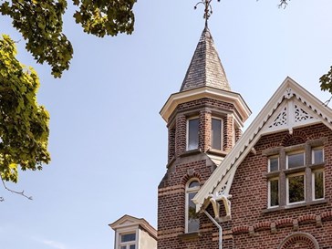Voormalige Doktersvilla voor 10 personen Voormalige Doktersvilla voor 10 personen