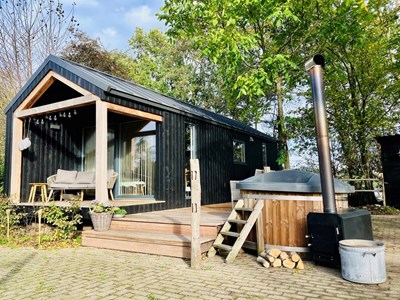 Uniek houten Lodge met hottub in de Vechtstreek Uniek houten Lodge met hottub in de Vechtstreek