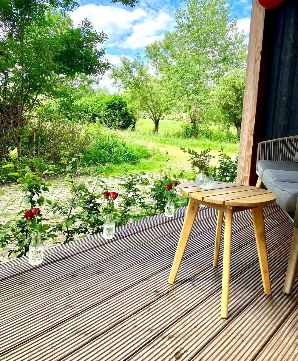 Uniek houten Lodge met hottub in de Vechtstreek