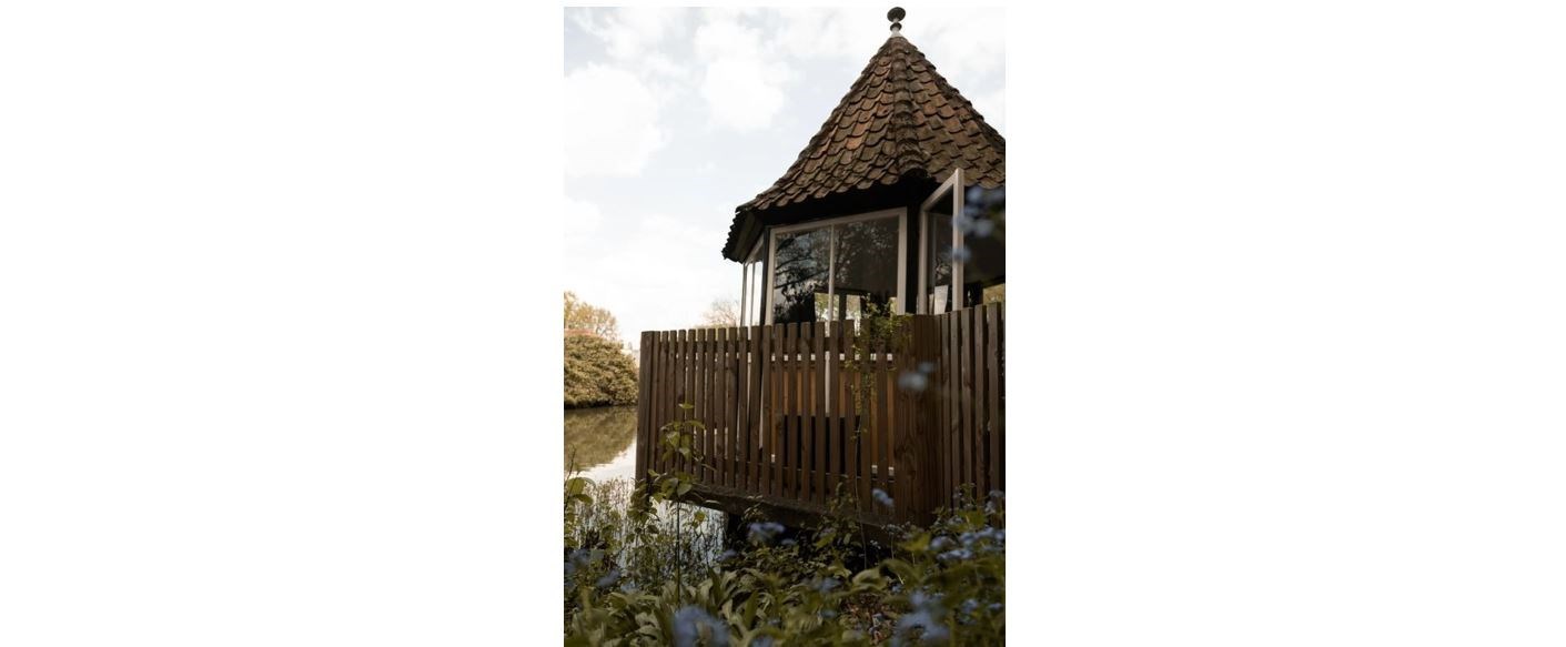 Slapen in een romantisch Theehuisje met privé hottub