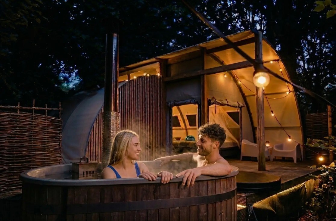 Wellness Arcade tent met privé hottub