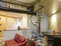 Romantisch overnachten in het verbouwde waterbassin van een Watertoren op 27 meter hoogte + dakterras Romantisch overnachten in het verbouwde waterbassin van een Watertoren op 27 meter hoogte + dakterras