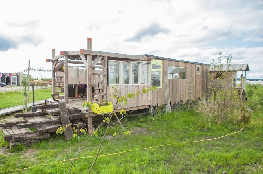 Slapen in een voormalig strandhuisje met uitzicht tot aan de horizon