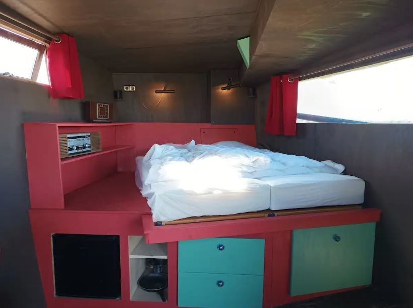 Slapen in een unieke mini bioscoop