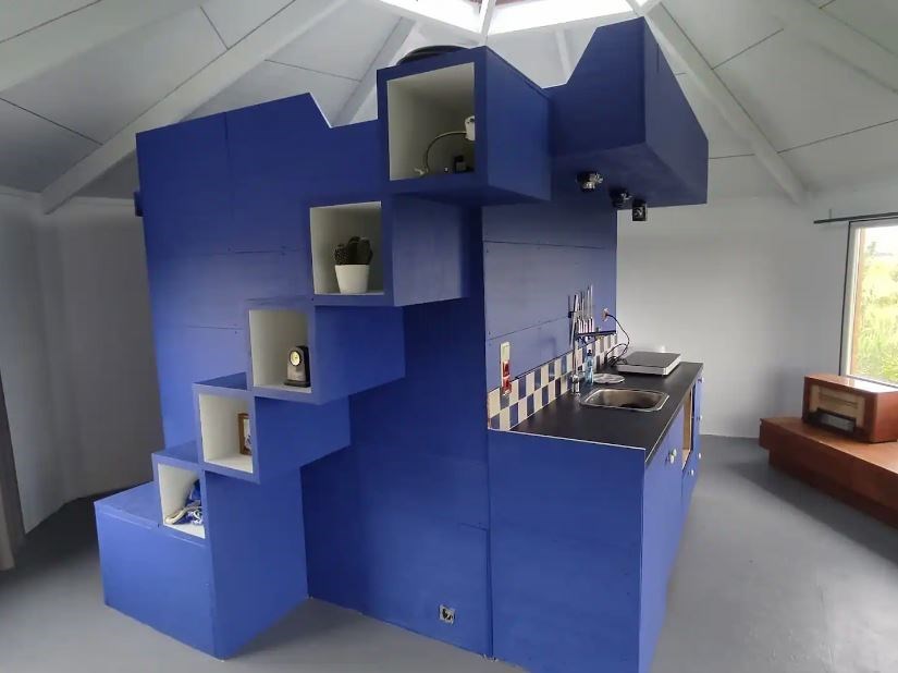 Staren naar de sterren door een glazen koepel