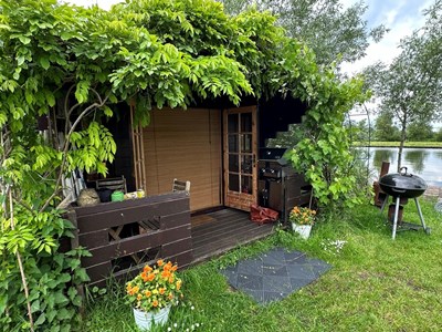 Je eigen Eiland Glamping met hottub en boot in de Vinkeveense Plassen Je eigen Eiland Glamping met hottub en boot in de Vinkeveense Plassen