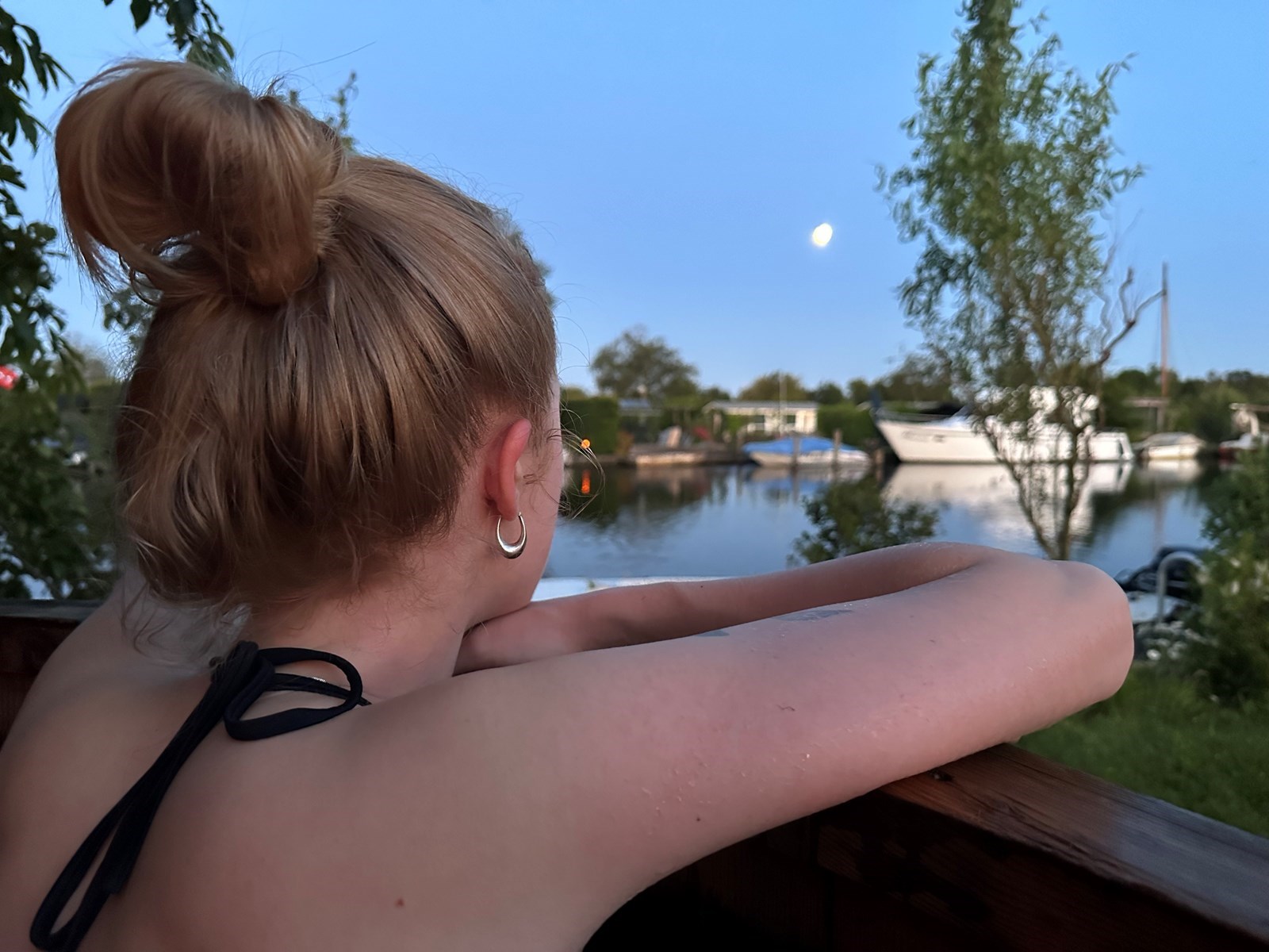 Je eigen Eiland Glamping met hottub en boot in de Vinkeveense Plassen