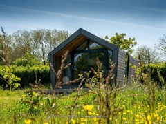 Slapen in  een Diamantvorm Tiny House Slapen in  een Diamantvorm Tiny House