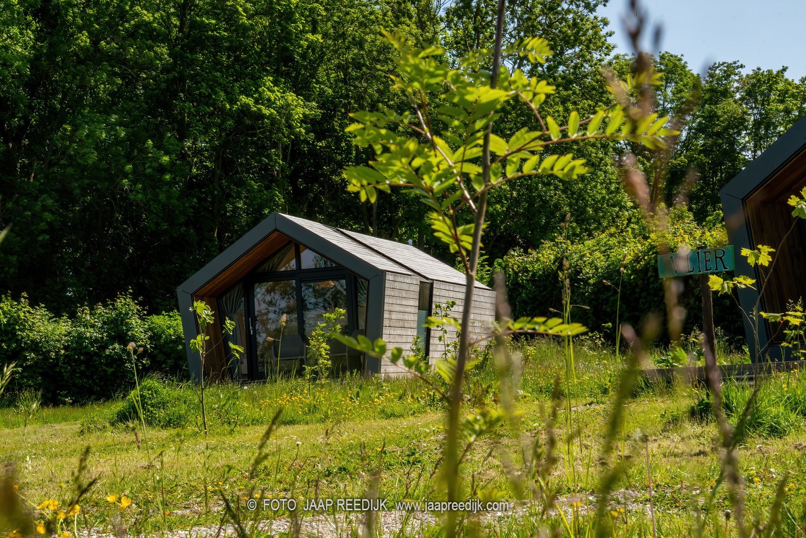 Diamantvorm Tiny House op het eiland Goeree-Overflakkee