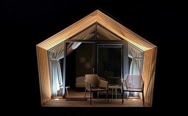 Diamantvorm Tiny House op het eiland Goeree-Overflakkee