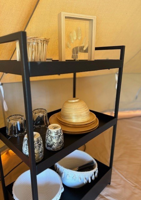 Balinese Bell Tent met uitzicht op alpaca’s