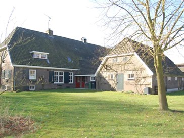 Groepsaccommodatie in een karakteristieke boerderij Groepsaccommodatie in een karakteristieke boerderij