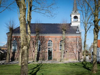 Moderne kamer in een Kerk met veel authentieke elementen Moderne kamer in een Kerk met veel authentieke elementen
