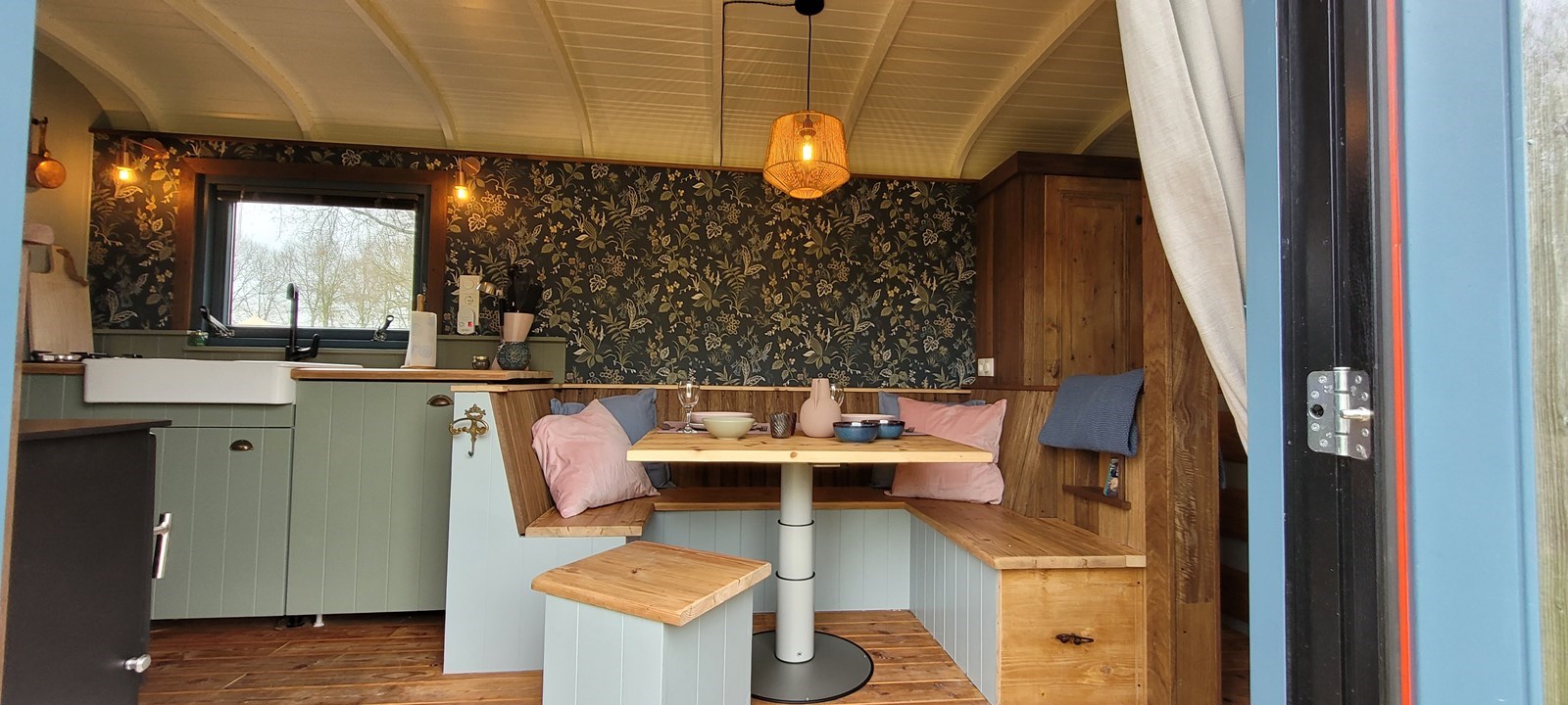 Engelse stijl Pipowagen met eigen sanitair