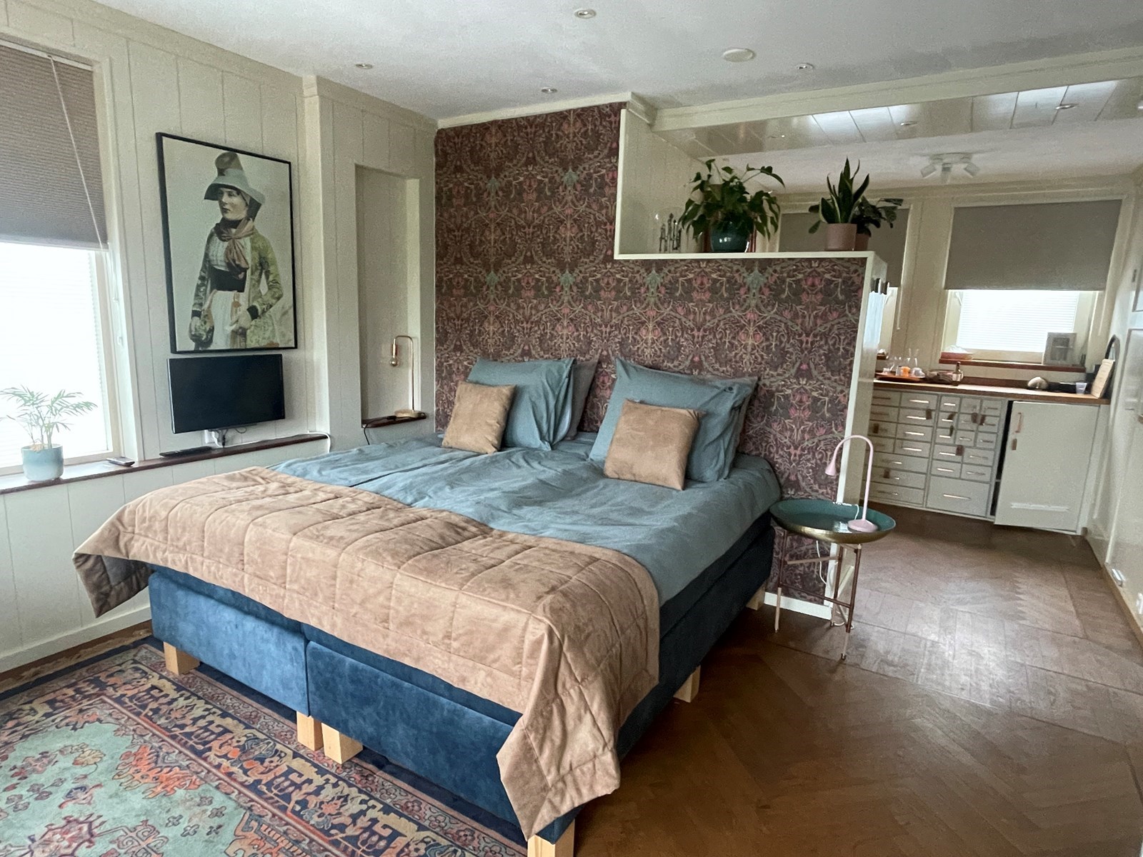 Slapen in een oud Bankfiliaal met de badkamer in de kluis.