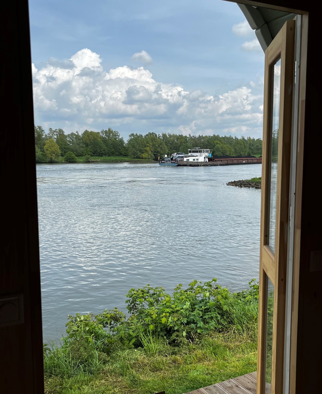 Overnachten in een POD direct aan het water