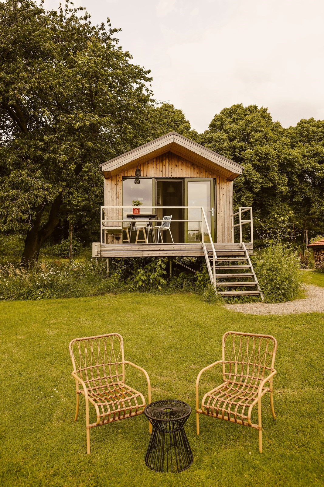 Luxe CABIN met waanzinnig uitzicht over de weilanden, de uiterwaarden en de Maas