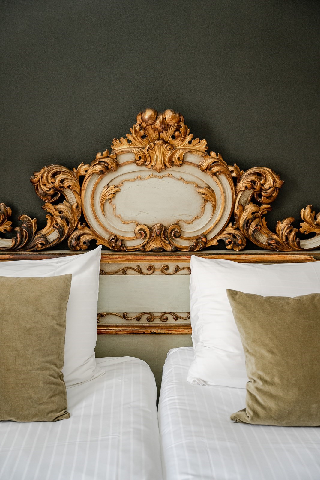 Klassieke kamer in een monumentaal landhuis