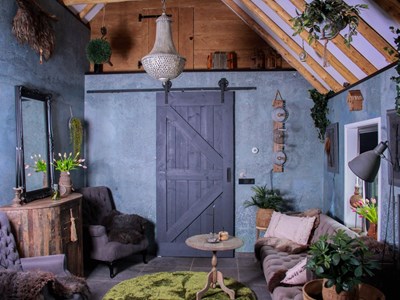 Tiny house in een voormalige stal Tiny house in een voormalige stal