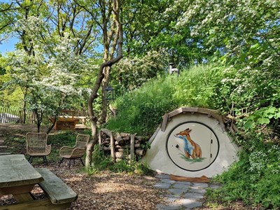 Uniek vakantiehuisje onder het duin Uniek vakantiehuisje onder het duin
