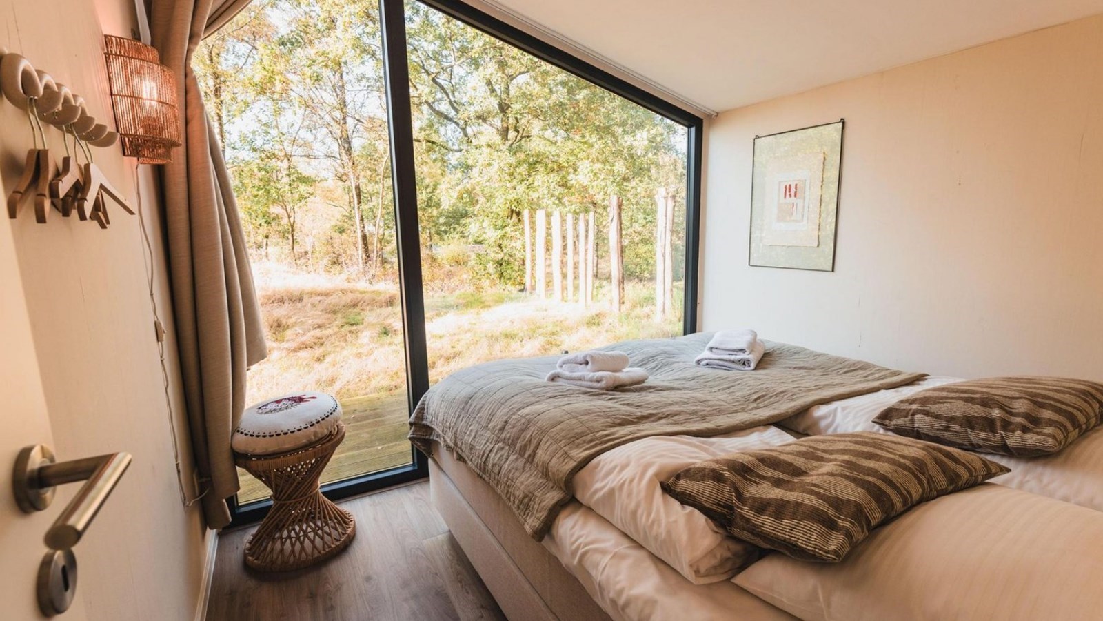 Romantische cabin op een heuvel met vrij uitzicht aan alle kanten