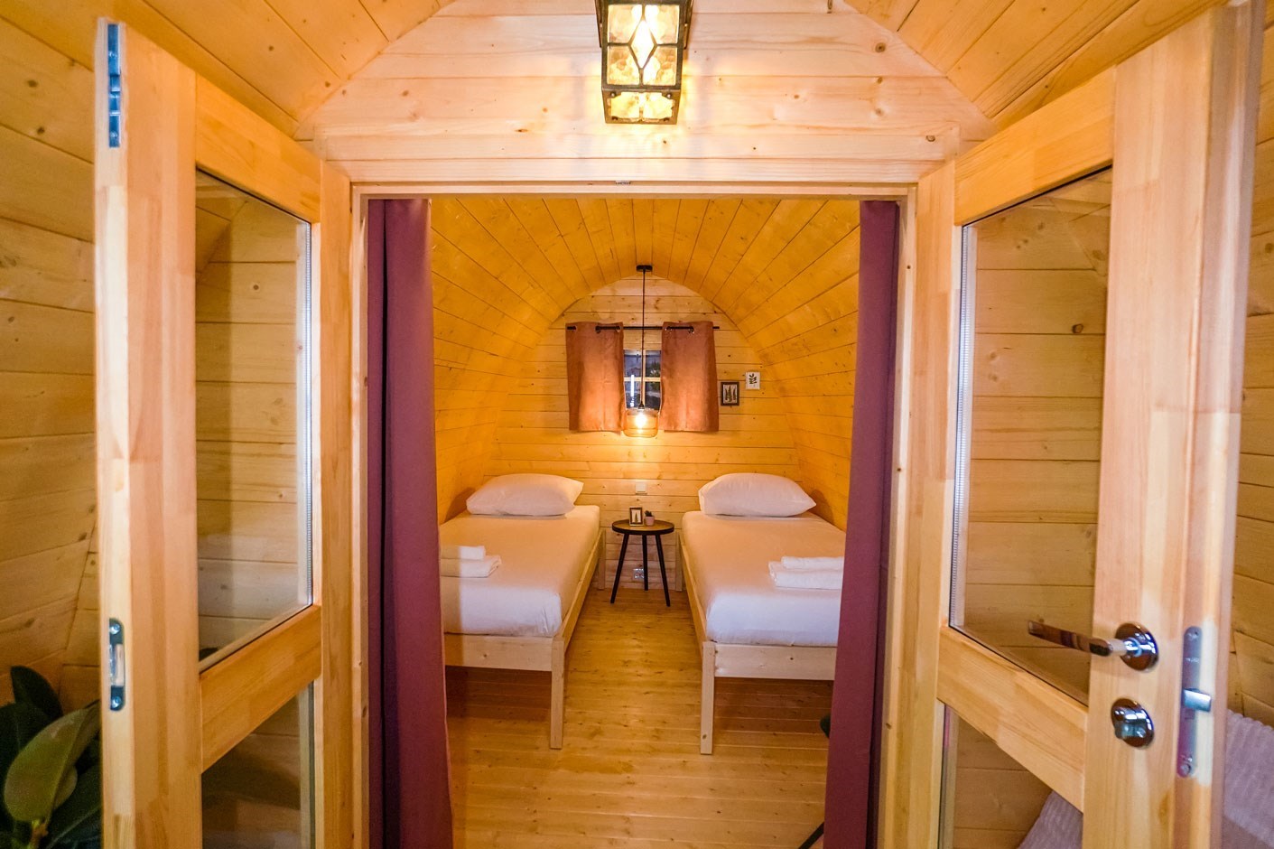 Camping Pod op een indoor camping in Amsterdam