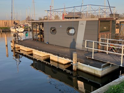 Luxe Houseboat met fantastisch uitzicht Luxe Houseboat met fantastisch uitzicht
