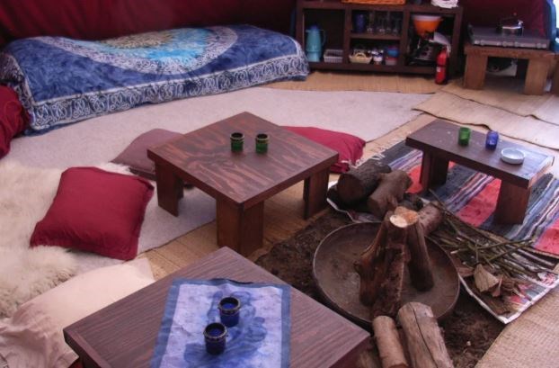 Indianen tipi voor 2 personen op een onbewoond eiland