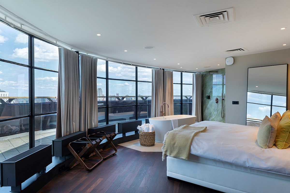 Slapen bovenop de Euromast in Rotterdam