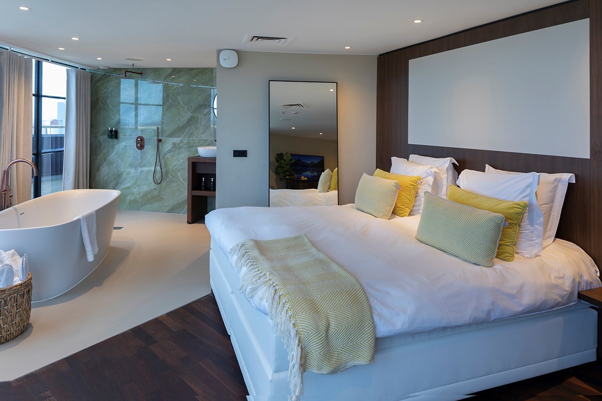 Slapen bovenop de Euromast in Rotterdam