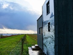 Slapen in een tiny house Dijkhuisje Slapen in een tiny house Dijkhuisje