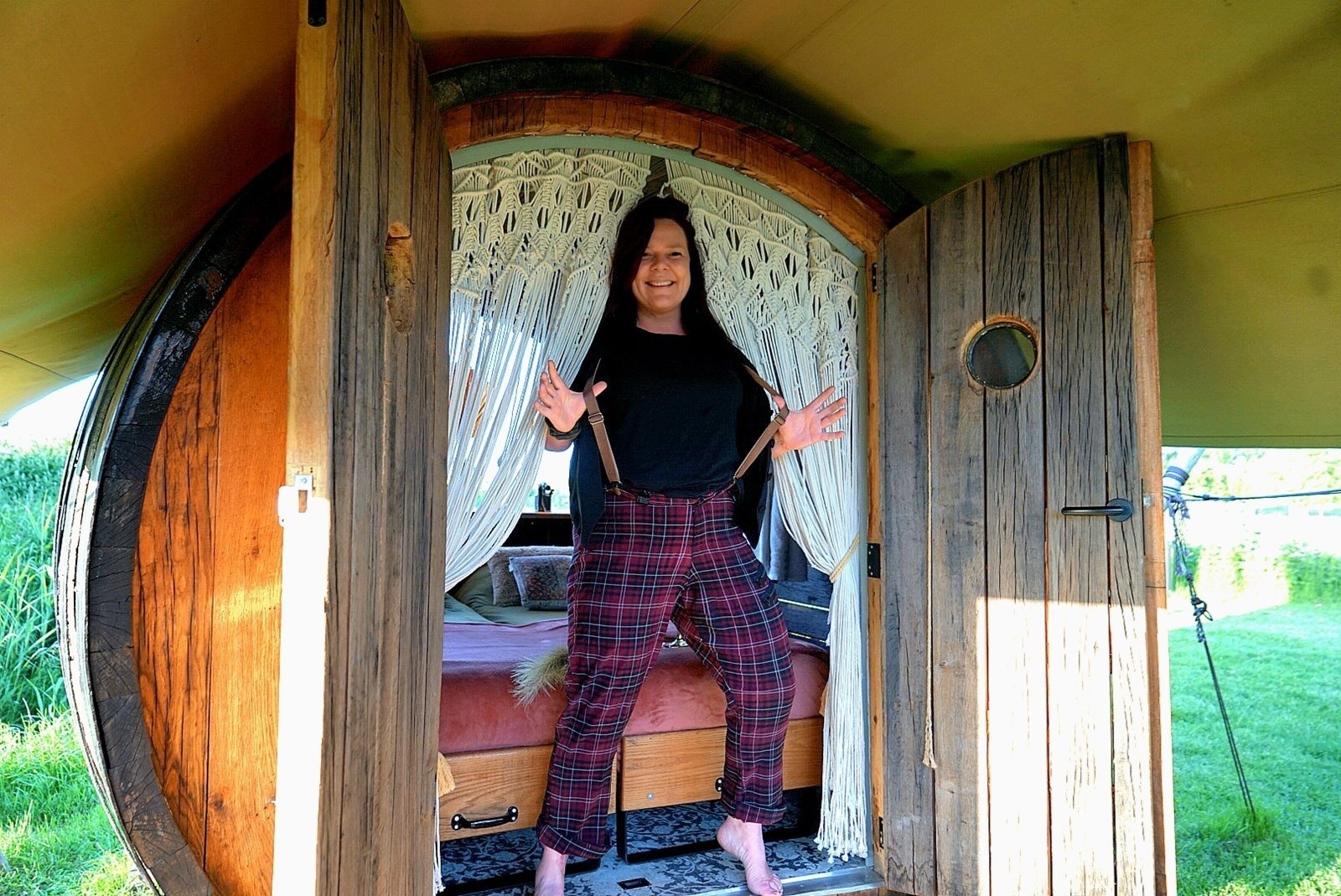 Slapen in een Wijnvat met prachtig panorama uitzicht