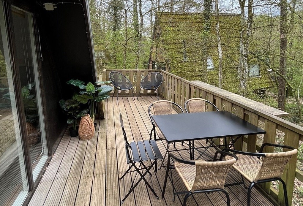 Bijzonder Piramide vorm chalet in de Ardennen