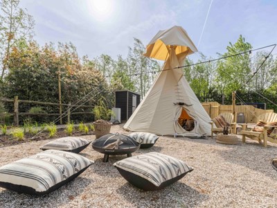 Origineel overnachten in een Tipi tent Origineel overnachten in een Tipi tent