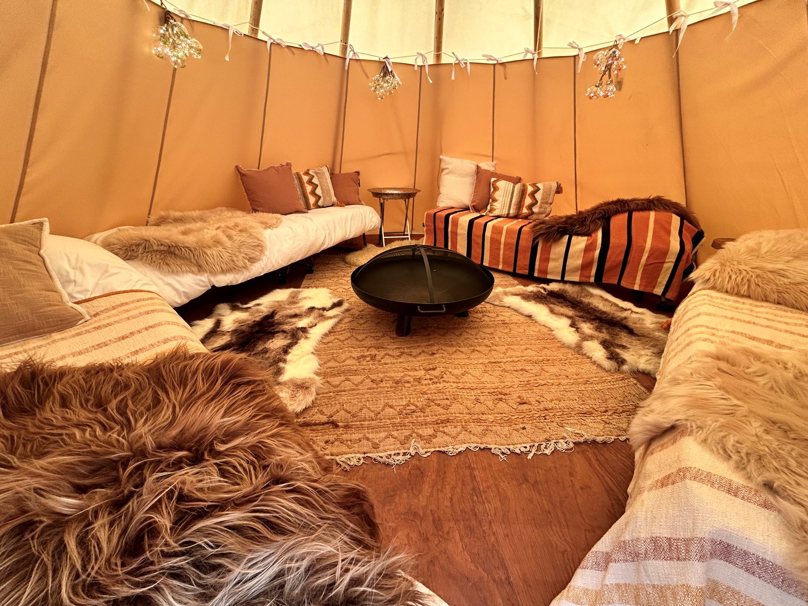 Origineel overnachten in een Tipi tent