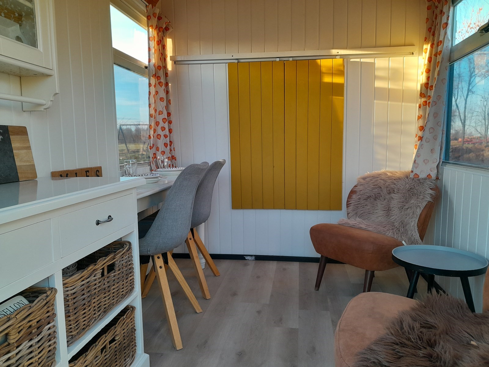 Logeren in een Pipowagen met bedstee