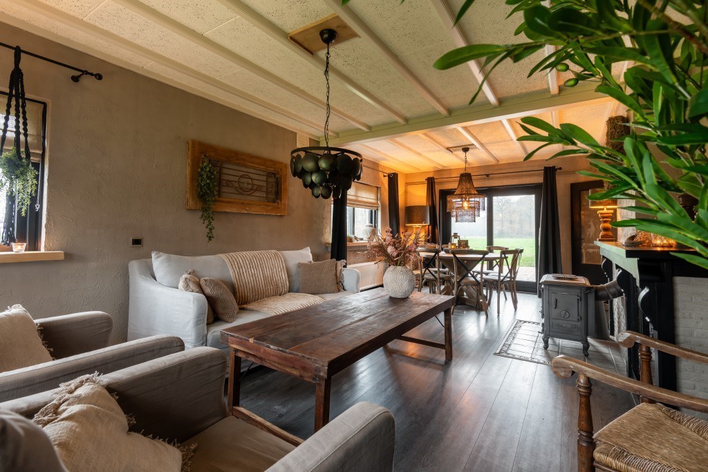 Groot vakantiehuis op een historische Erve