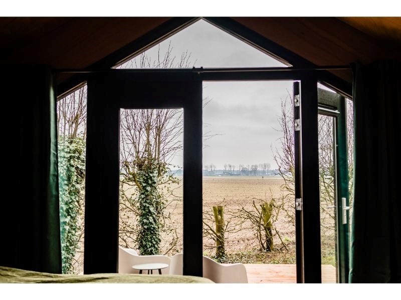 Filmpje streamen in de CinemaCabin met prive hottub