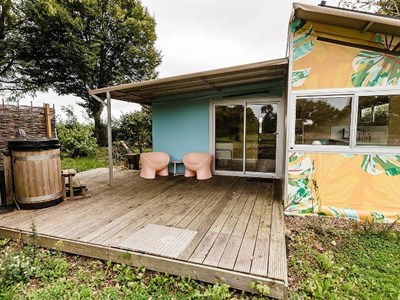 Ibiza Lodge met privé hottub in Limburg Ibiza Lodge met privé hottub in Limburg