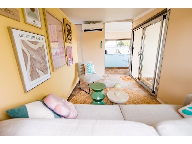 Ibiza Lodge met privé hottub in Limburg