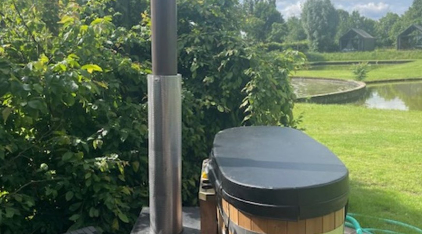 Heerlijk genieten in de Offgrid Cabin met houtgestookte hottub